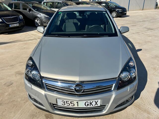 OPEL ASTRA ELITE 1.9 CDTI AUTO SPANISH LHD IN SPAIN ONLY 55000 MILES SUPERB 2009
